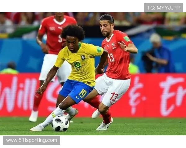 对话杨强：回顾足球生涯的辉煌与挑战之路